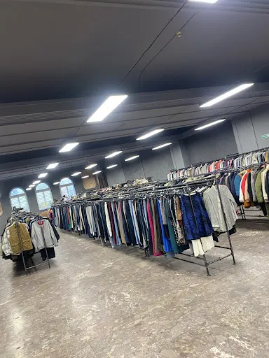 ŁAPciuch Markowa Odzież Używana Wroclaw PL. Kościuszki 19